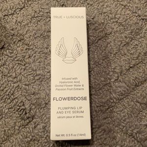 Plumping lip and eye serum